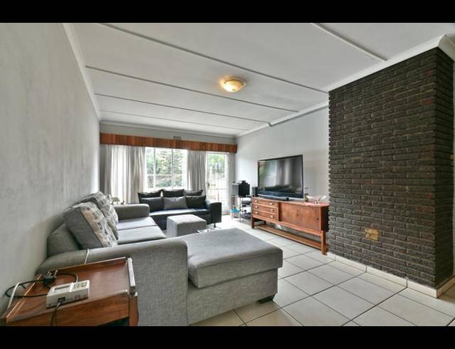 5 BEDROOM HOUSE FOR SALE IN ALBEMARLE